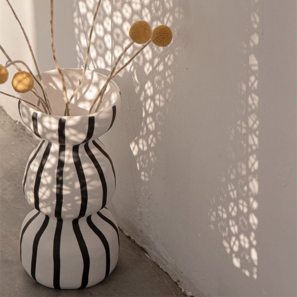 Original hand painted black and white vase handmade retro art round belly line accessories for home decor home furnishings