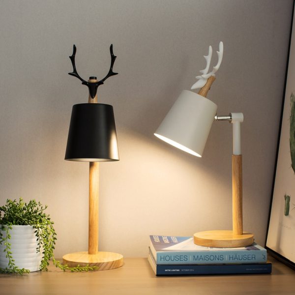 Créatif nordique en bois Art fer LED Simple lampe de bureau Protection des yeux lecture lampe de Table salon chambre décor à la maison